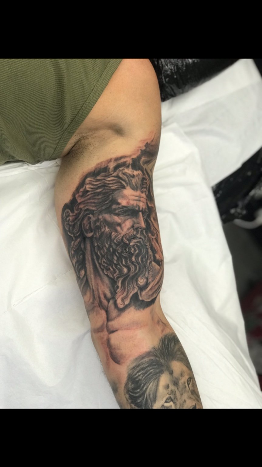 Zeus portrait - Tatouage réaliste